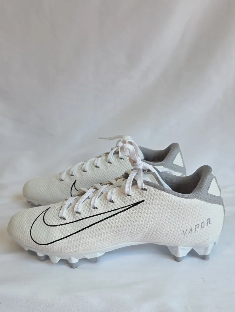 Nike streamlined athletic